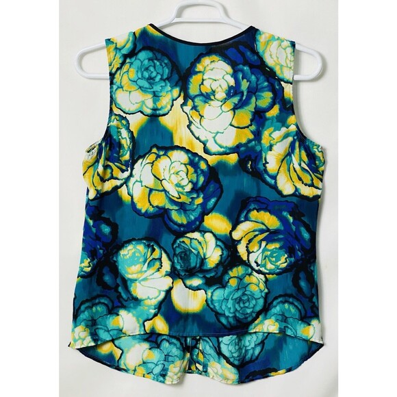 Worthington Ladies Sleeveless Top Size XL Polyester Pleated Buttons Front - Picture 2 of 3